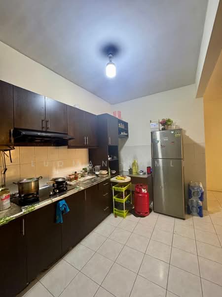 Condominium for Sale at Platinum Hill PV 5 - Luqman Ramli - Kitchen - PropertyGuru.com.my