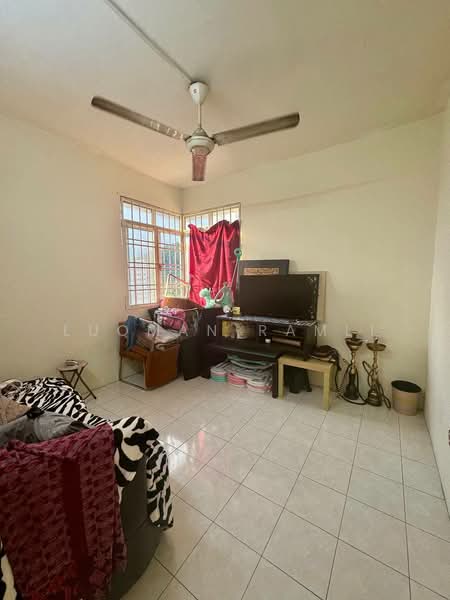 Condominium for Sale at Platinum Hill PV 5 - Luqman Ramli - Living Room - PropertyGuru.com.my