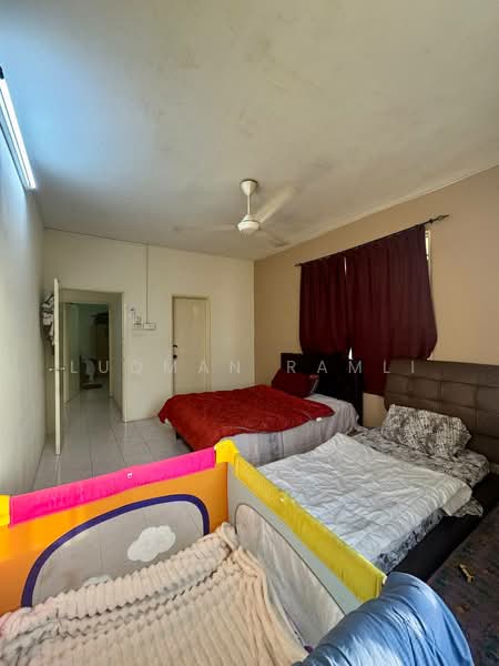 Condominium for Sale at Platinum Hill PV 5 - Luqman Ramli - Bedroom - PropertyGuru.com.my