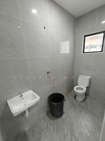 2-storey Terraced House for Sale in Taman Ungku Tun Aminah (Skudai) - Shereen Wong - Bathroom - PropertyGuru.com.my