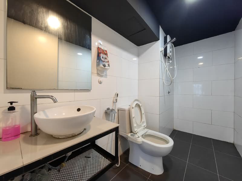 Service Residence for Rent at SOHO @ Empire City - AVAN AU - Bathroom - PropertyGuru.com.my