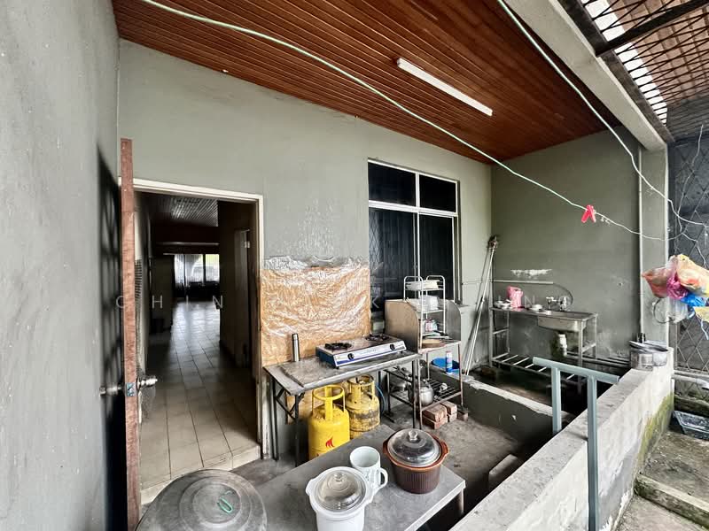 Rumah Berkembar untuk Dijual di Penampang (Sabah) - Chin Giok Ching - Kitchen - PropertyGuru.com.my