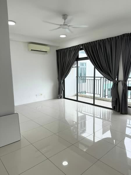 Service Residence for Rent at 8Scape Residence @ Sutera - Yee Shiuen - Balcony - PropertyGuru.com.my