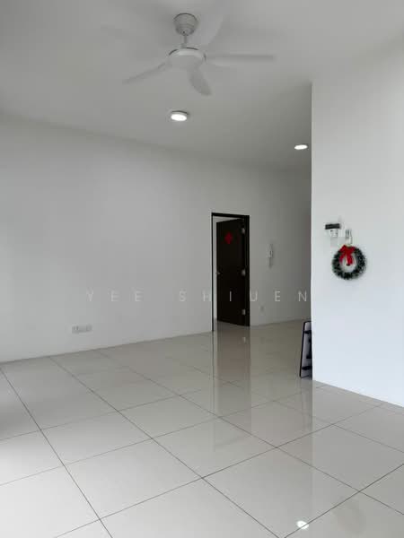 Service Residence for Rent at 8Scape Residence @ Sutera - Yee Shiuen - Living Room - PropertyGuru.com.my