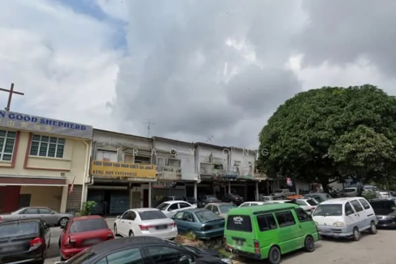 Shop for Sale in Taman Kebun Teh (Johor Bahru) - Tracy Ong - Exterior - PropertyGuru.com.my