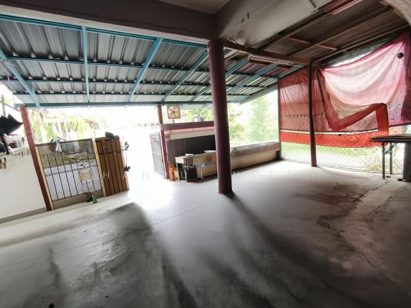 1-storey Terraced House for Sale in Semenyih (Selangor) - Shahrul Nizam - Exterior - PropertyGuru.com.my