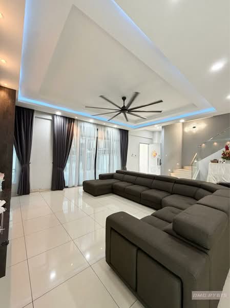 Semi-Detached House for Sale in Canary Garden (Klang) - Suen Ng - Living Room - PropertyGuru.com.my