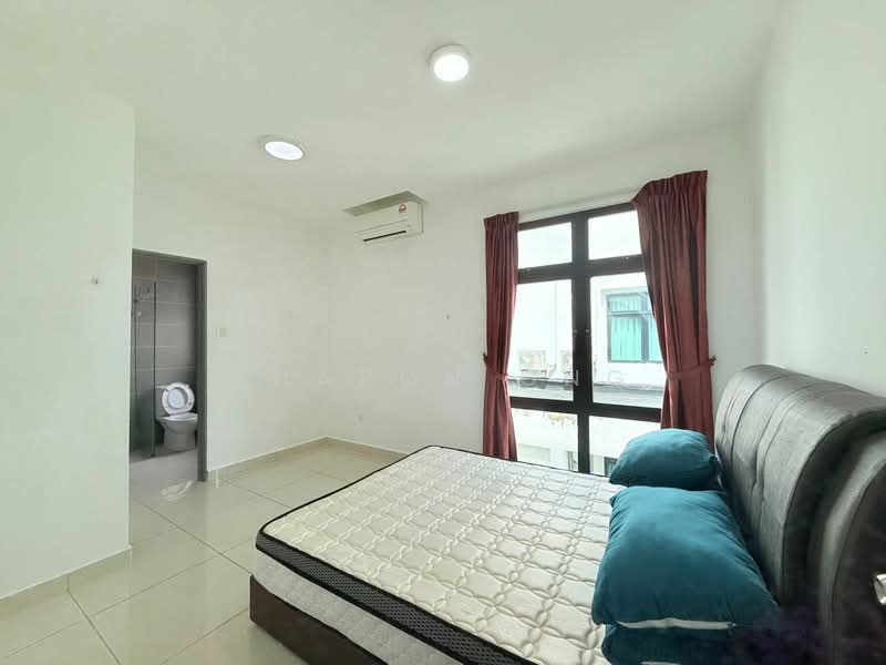 Cluster House for Sale in Skudai (Johor) - Sharon Ong - Bedroom - PropertyGuru.com.my