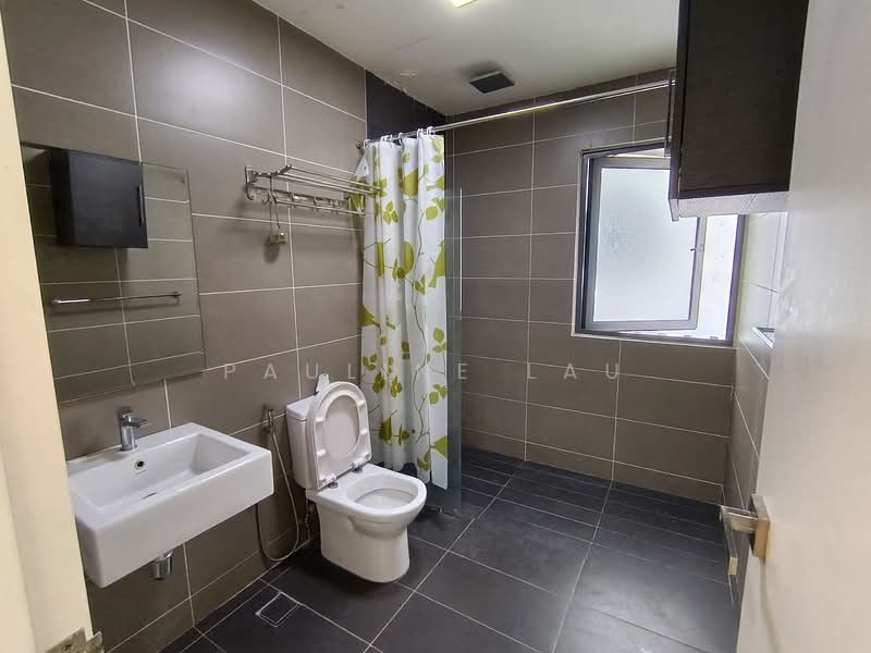 Kondominium untuk Disewa di Urbana Residences - Pauline Lau - Bathroom - PropertyGuru.com.my