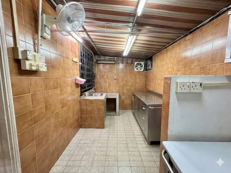 2-storey Terraced House for Sale in Petaling Jaya (Selangor) - Adam Pern - Kitchen - PropertyGuru.com.my