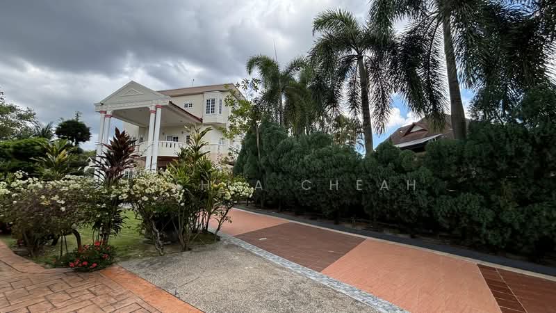 Bungalow for Rent in Country Heights (Kajang) - Joshua Cheah - Exterior - PropertyGuru.com.my