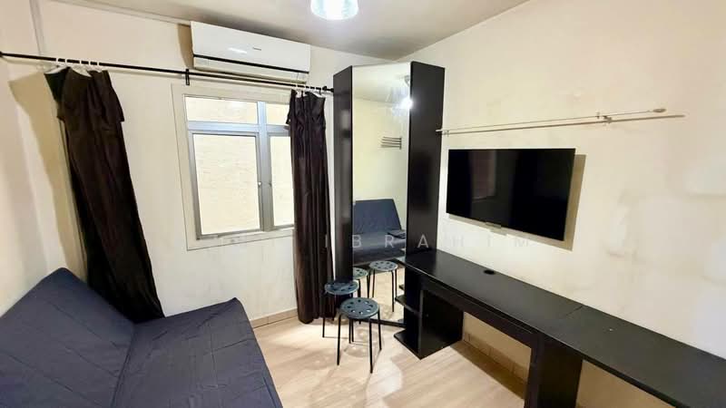 Condominium for Sale at Perdana Exclusive - Azli Ibrahim - Living Room - PropertyGuru.com.my