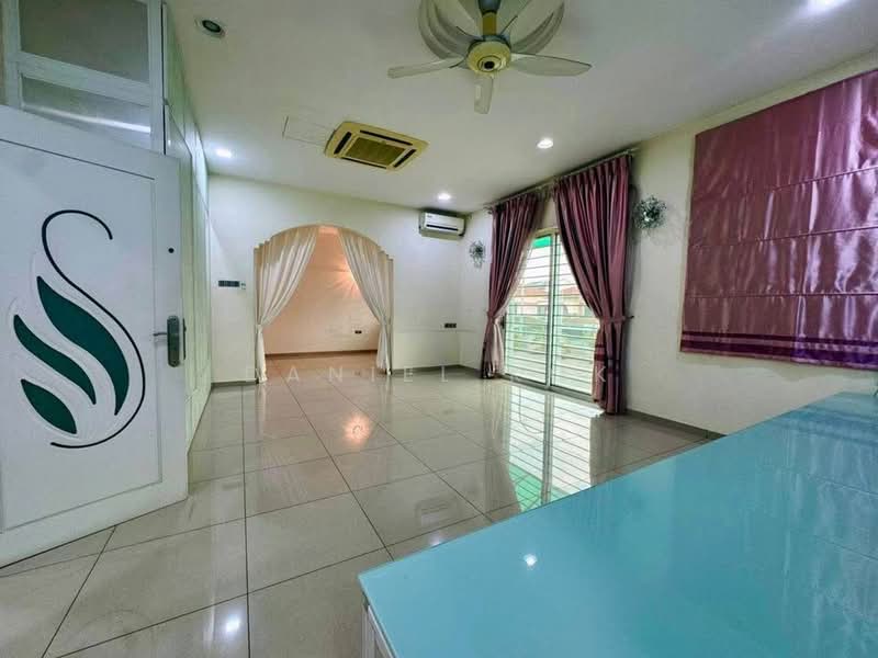 Semi-Detached House for Sale in Bandar Bukit Tinggi 2 (Klang) - Daniel Kok - Living Room - PropertyGuru.com.my