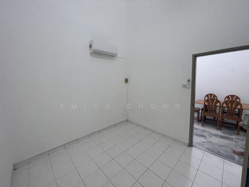 Rumah Teres 1-Tingkat untuk Dijual di Taman Saga (Ampang) - Emica Chong - Interior - PropertyGuru.com.my