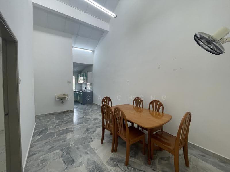 Rumah Teres 1-Tingkat untuk Dijual di Taman Saga (Ampang) - Emica Chong - Dining Room - PropertyGuru.com.my