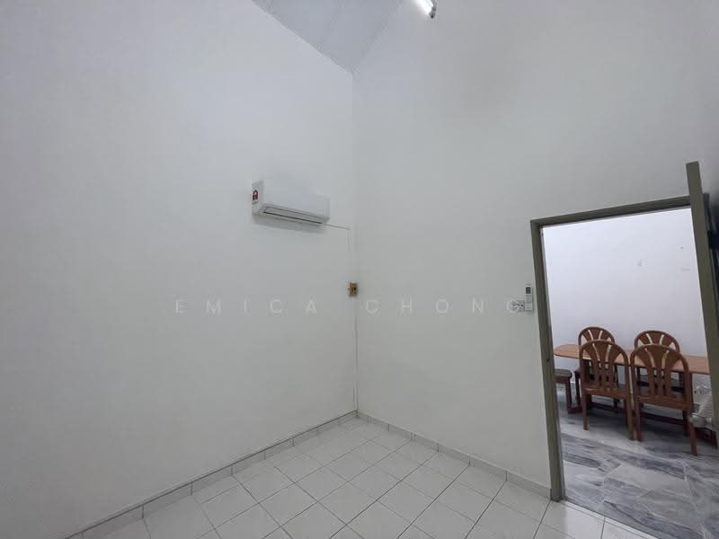 Rumah Teres 1-Tingkat untuk Dijual di Taman Saga (Ampang) - Emica Chong - Interior - PropertyGuru.com.my