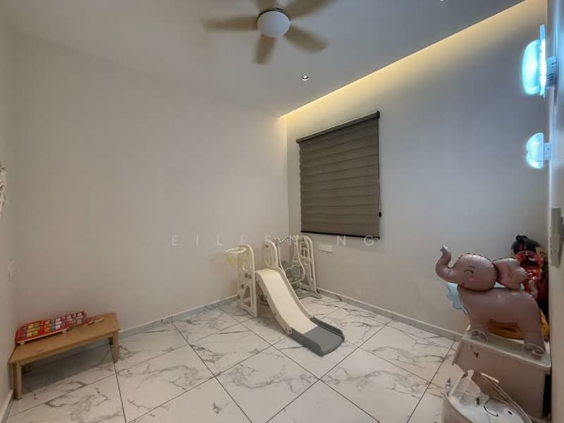 Condominium for Sale at QuayWest Residence - Eileen Ng - Bedroom 3 - PropertyGuru.com.my