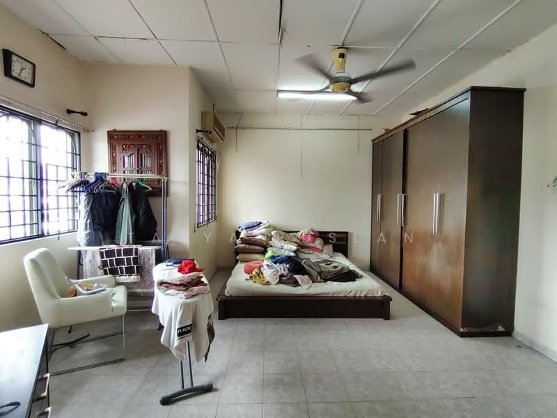 2-storey Terraced House for Sale in Klang (Selangor) - Tasya Ruslan - Bedroom - PropertyGuru.com.my