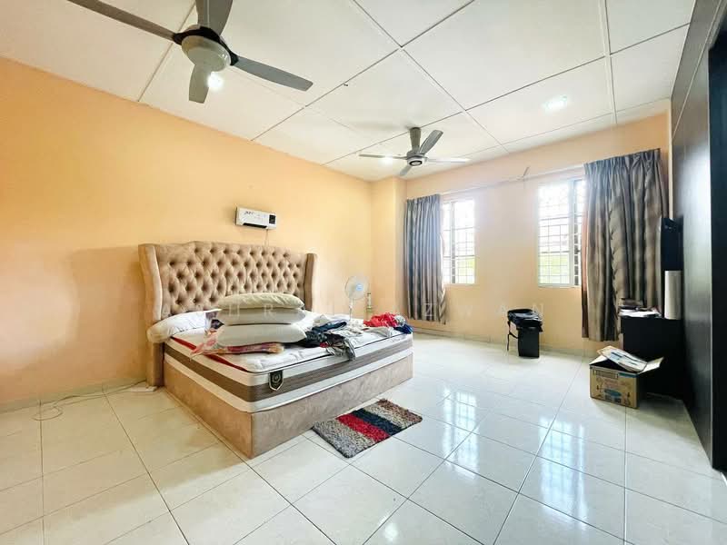 2-storey Terraced House for Sale in Puchong (Selangor) - Ashraf Azwan - Bedroom - PropertyGuru.com.my