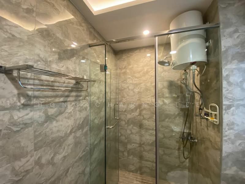 Service Residence for Rent at R&F Princess Cove Phase 1 - Hong Charng Lee - Bathroom - PropertyGuru.com.my