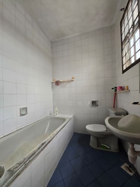 Taman Desa Cemerlang untuk Untuk Disewa - RM 2,300 /bulan, Apr 2026 - Bathroom - PropertyGuru.com.my