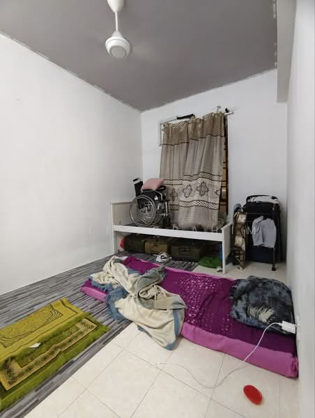 Apartment for Sale at Pangsapuri Permai Putera - Azli Ibrahim - Bedroom - PropertyGuru.com.my