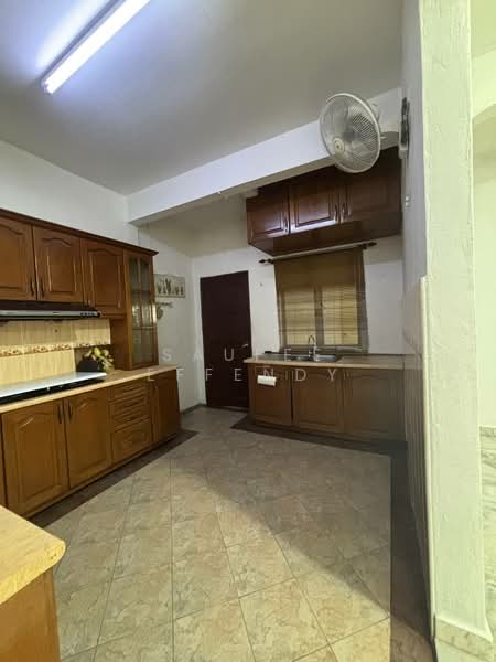 Villa Damansara untuk Untuk Dijual - RM 799,000, Mac 2026 - Kitchen - PropertyGuru.com.my
