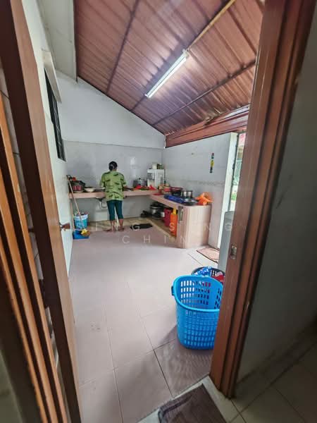 1-storey Terraced House for Sale in Bandar Putra (Kulai) - Sing Sing Chin - Kitchen - PropertyGuru.com.my
