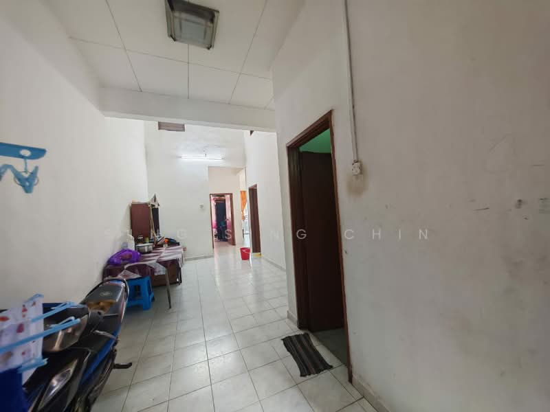 1-storey Terraced House for Sale in Bandar Putra (Kulai) - Sing Sing Chin - Interior - PropertyGuru.com.my
