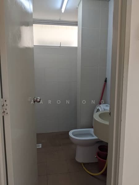 Condominium for Sale at Platinum Lake PV 16 - Aaron Ong - Bathroom - PropertyGuru.com.my