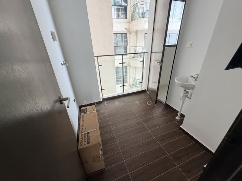 Condominium for Sale at Bay Laurel @ Country Garden Danga Bay - Alex Ng - Balcony - PropertyGuru.com.my