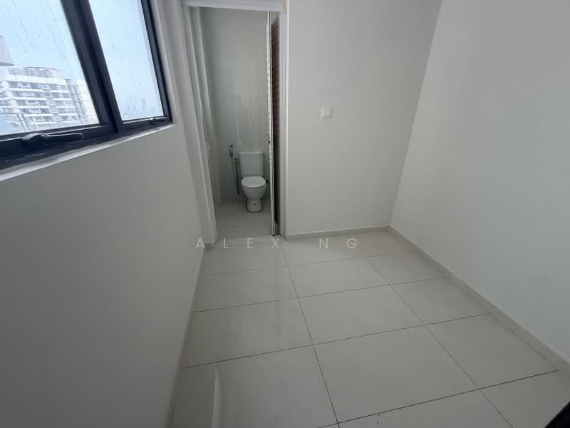 Condominium for Sale at Bay Laurel @ Country Garden Danga Bay - Alex Ng - Bathroom - PropertyGuru.com.my