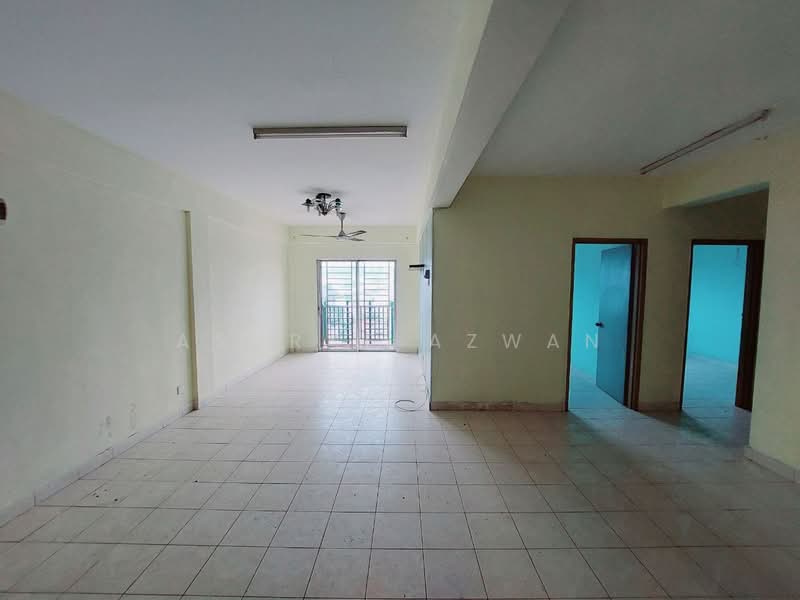 Condominium for Sale at Pangsapuri Saujana Gombak - Ashraf Azwan - Living Room - PropertyGuru.com.my