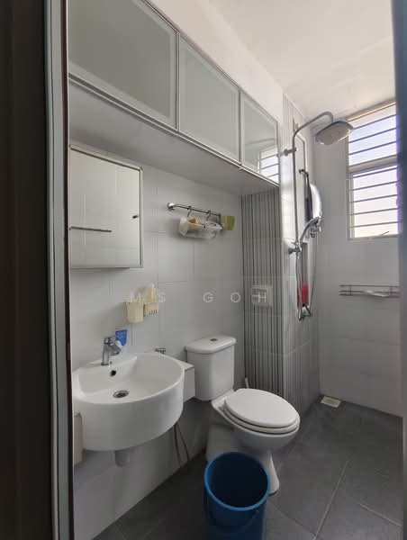 Service Residence for Sale at SuriaMas Suites - Ms Goh - Bathroom - PropertyGuru.com.my