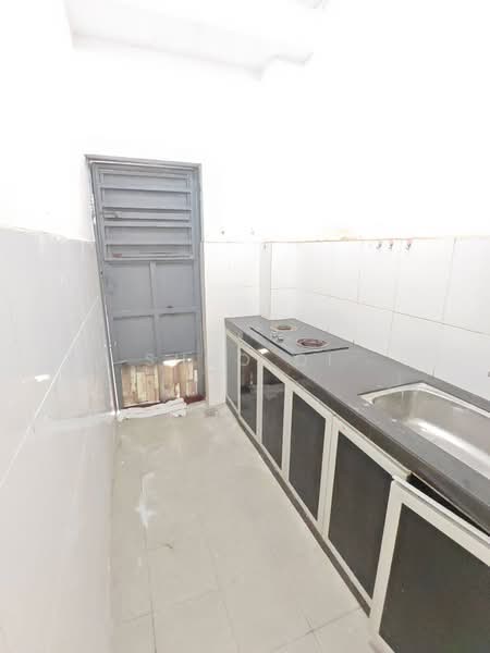 2-storey Terraced House for Sale in Taman Nusa Idaman (Iskandar Puteri (Nusajaya)) - Shao Qi - Kitchen - PropertyGuru.com.my