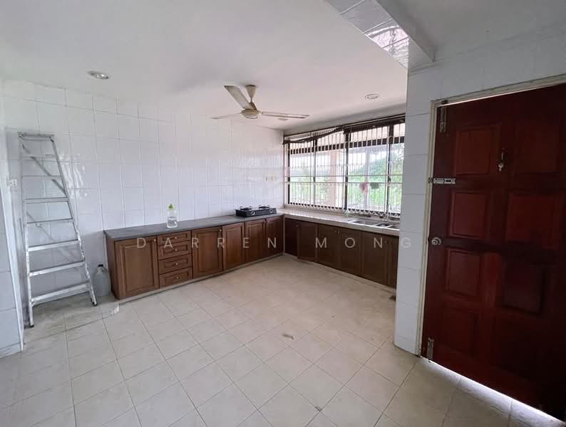2-storey Terraced House for Sale in Johor Bahru (Johor) - Darren Mong - Kitchen - PropertyGuru.com.my
