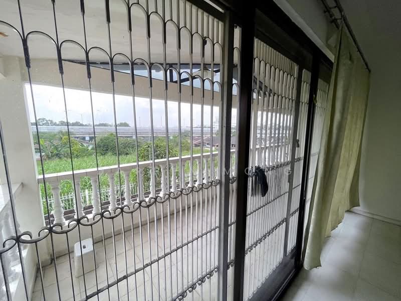 2-storey Terraced House for Sale in Johor Bahru (Johor) - Darren Mong - Balcony - PropertyGuru.com.my