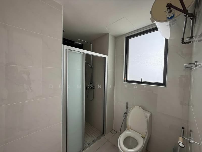 Royal Strand @ Country Garden Danga Bay untuk Untuk Disewa - RM 3,500 /bulan, Apr 2026 - Bathroom - PropertyGuru.com.my