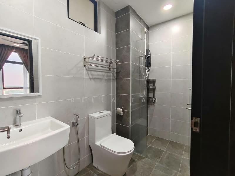 Service Residence for Sale at Twin Tower Residence - Bella Tan - Bathroom - PropertyGuru.com.my