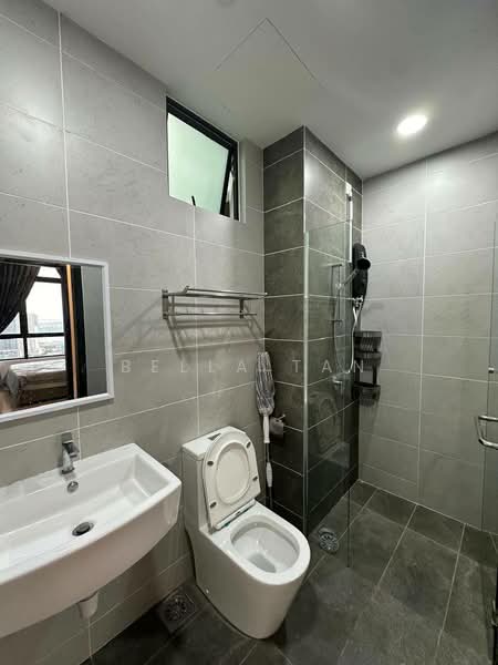 Service Residence for Sale at Twin Tower Residence - Bella Tan - Bathroom - PropertyGuru.com.my