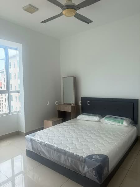 Kondominium untuk Dijual di Casa Tropicana - Jc Lee - Bedroom - PropertyGuru.com.my