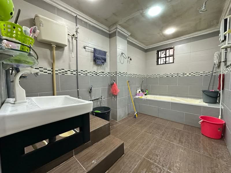 For Sale - Amethyst 2, Kota Emerald