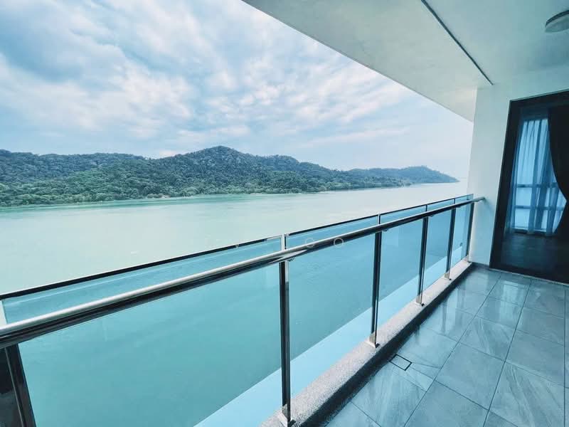 Condominium for Sale at Queens Residences Q1 @ Queens Waterfront - KV LOO - Balcony - PropertyGuru.com.my