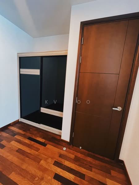 Condominium for Sale at Queens Residences Q1 @ Queens Waterfront - KV LOO - Interior - PropertyGuru.com.my