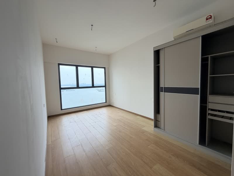 Condominium for Sale at Kings Bay @ Country Garden Danga Bay - Alex Ng - Bedroom - PropertyGuru.com.my