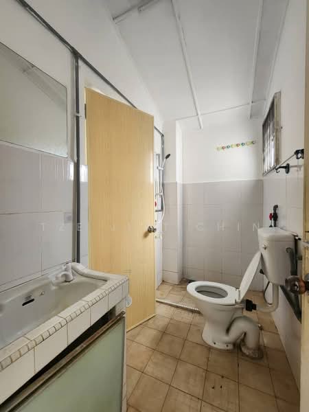 2-storey Terraced House for Sale in Taman Tun Dr Ismail (Kuala Lumpur) - Tze Jiat Chin - Bathroom - PropertyGuru.com.my