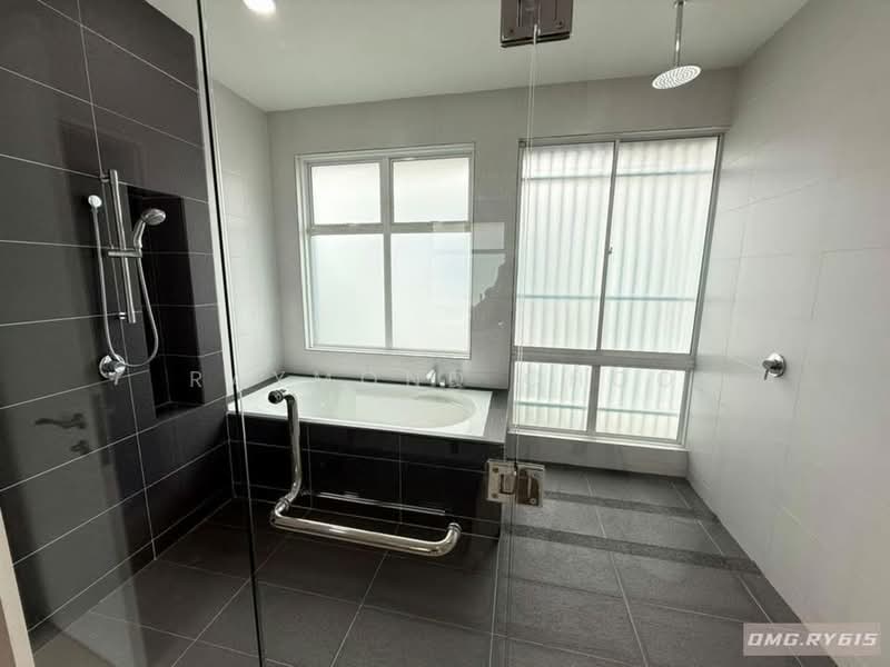 Luxuria, Bandar Parklands untuk Untuk Dijual - RM 3,500,000, Apr 2026 - Bathroom - PropertyGuru.com.my