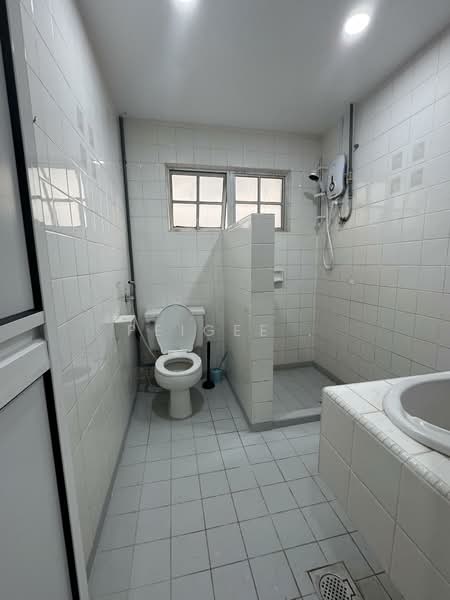 Condominium for Sale at Casa Mila - PeiGee . - Bathroom - PropertyGuru.com.my