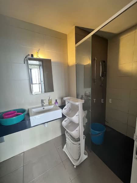 Service Residence for Sale at LakePark Residence @ KL North - Jennifer Tee - Bathroom - PropertyGuru.com.my