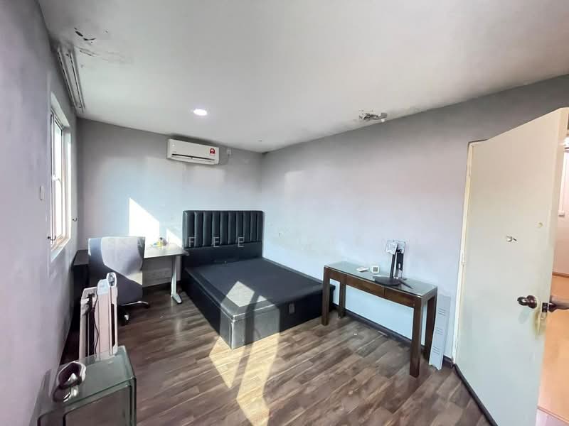 2-storey Terraced House for Sale in Seksyen 4 (Kota Damansara) - Saufee Effendy - Bedroom - PropertyGuru.com.my